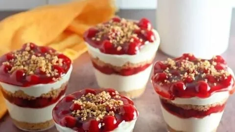 Creamy No-Bake Cheesecake Parfait