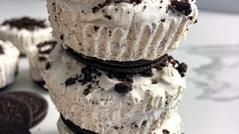 Healthy No-Bake Oreo Cheesecake Bites