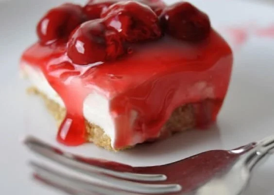 No-Bake Cherry Cheesecake