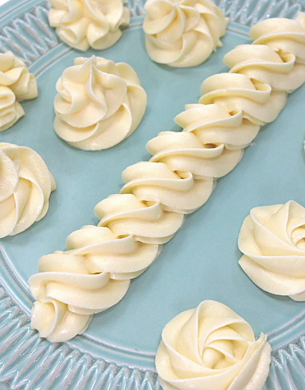 Cream Cheese Buttercream Frosting Recipe