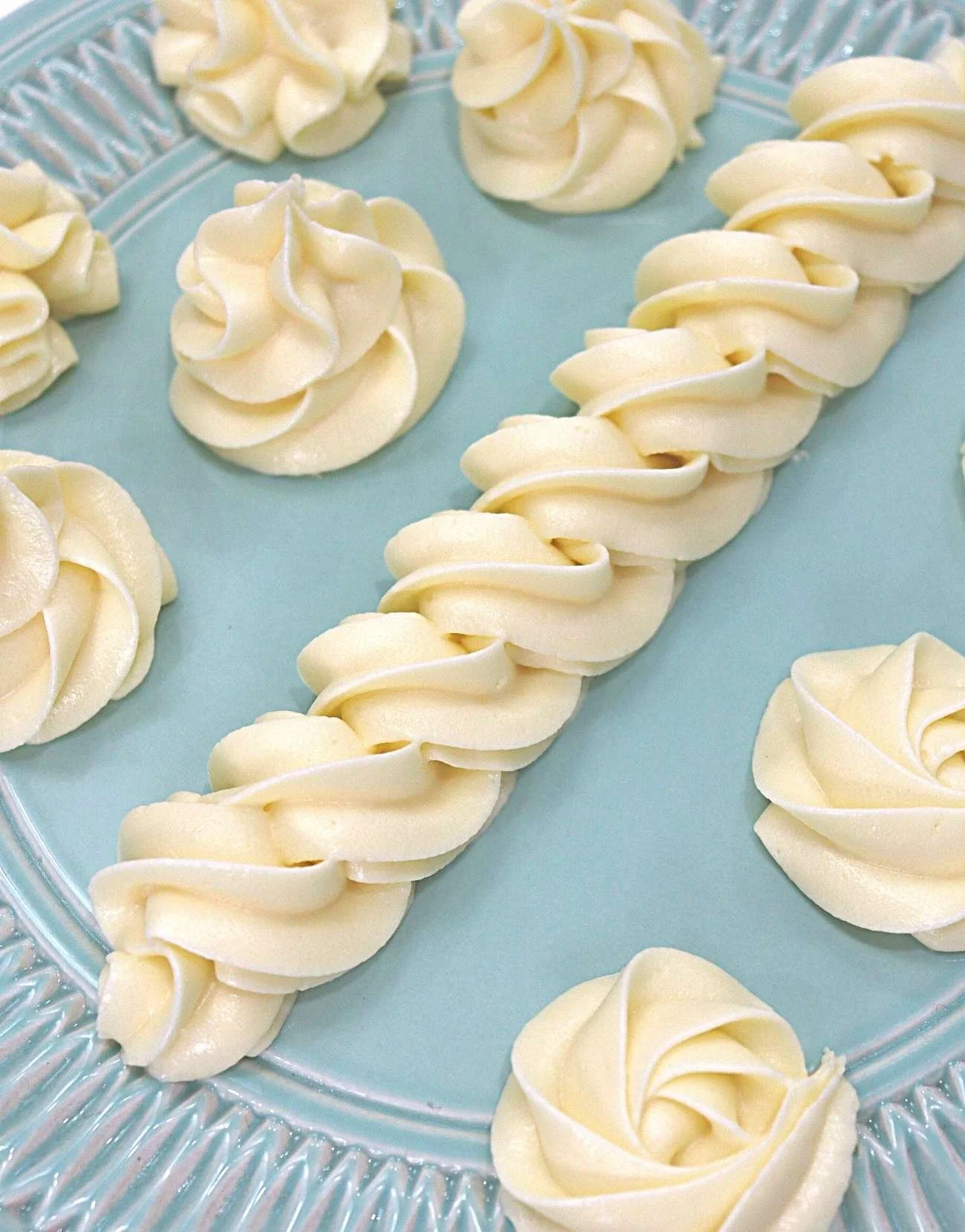 Cream Cheese Buttercream Frosting Recipe