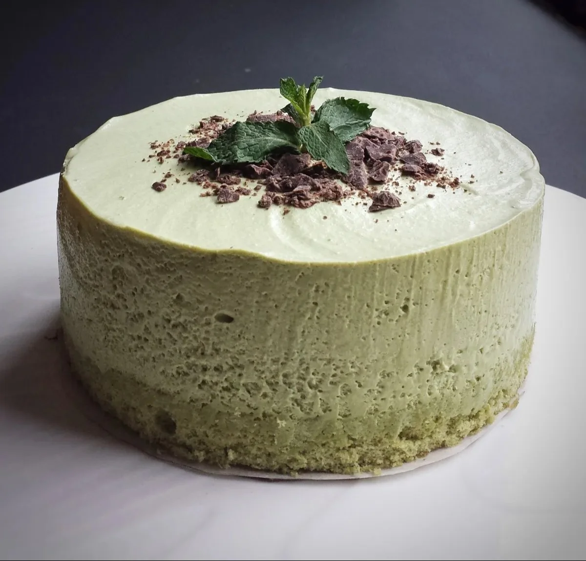 Creamy Matcha Mousse Cake
