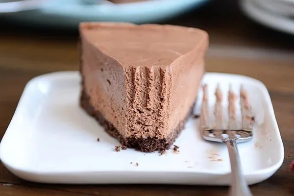 Creamy No Bake Chocolate Cheesecake