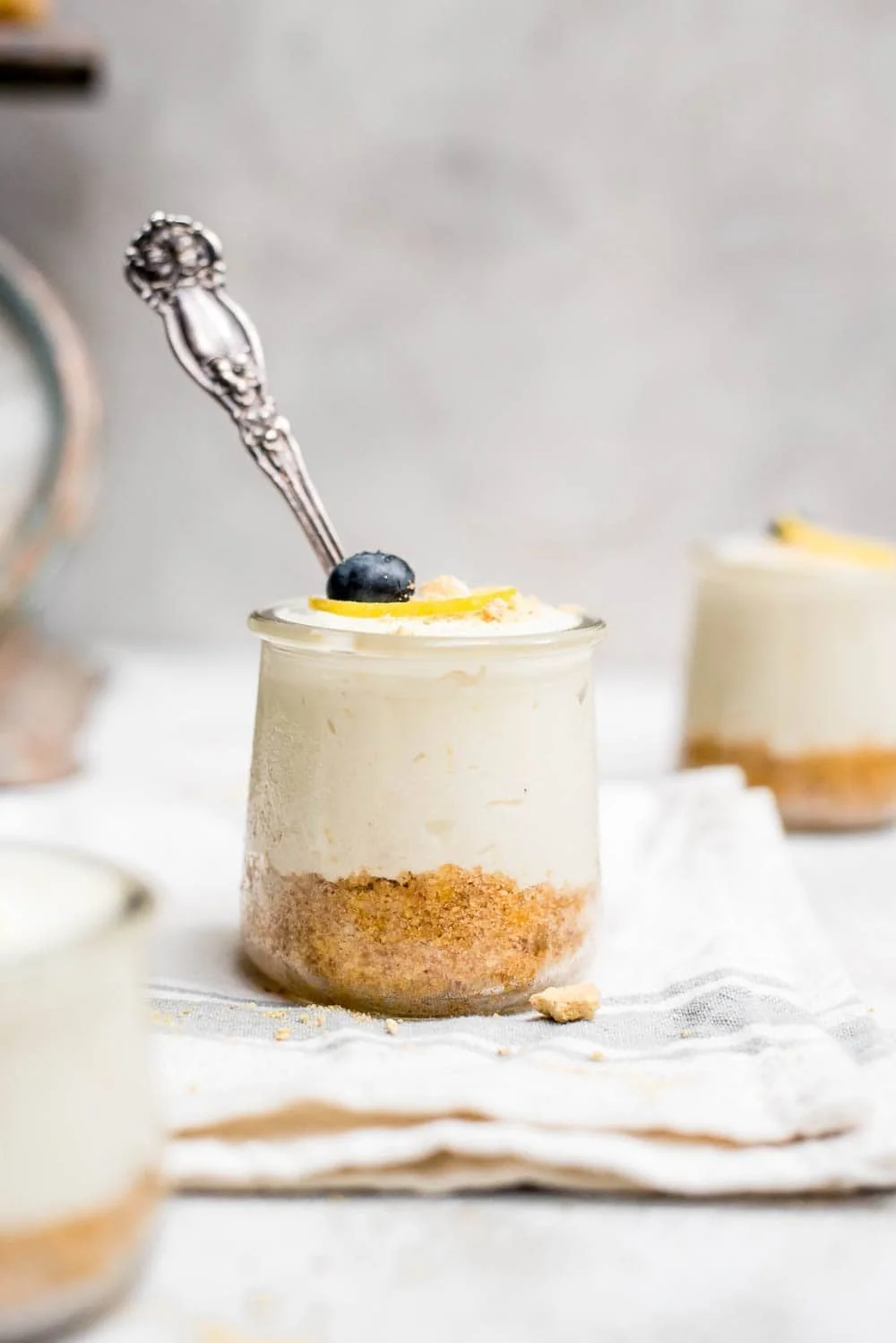 Creamy No-Bake Lemon Cheesecake