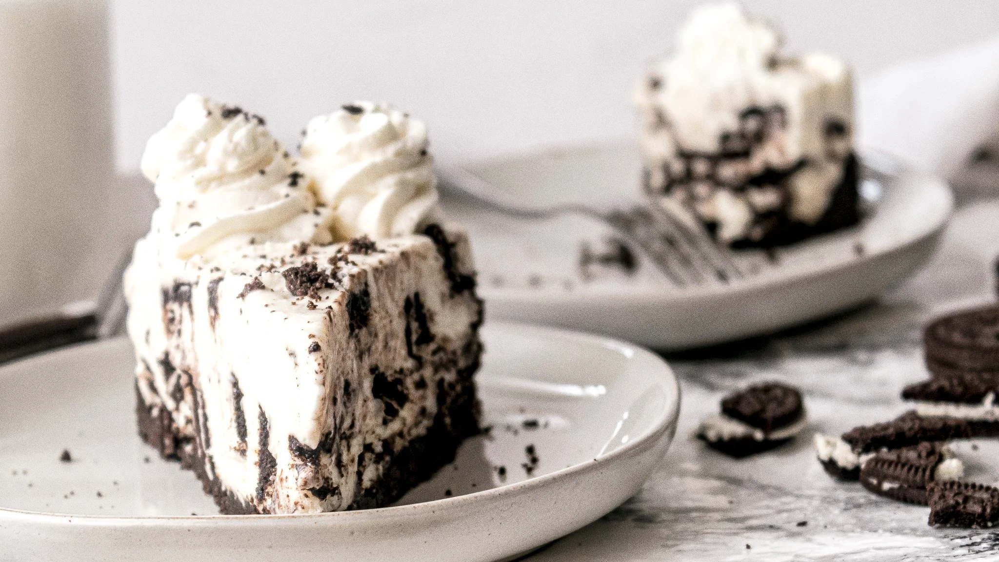 Creamy Oreo No-Bake Cheesecake
