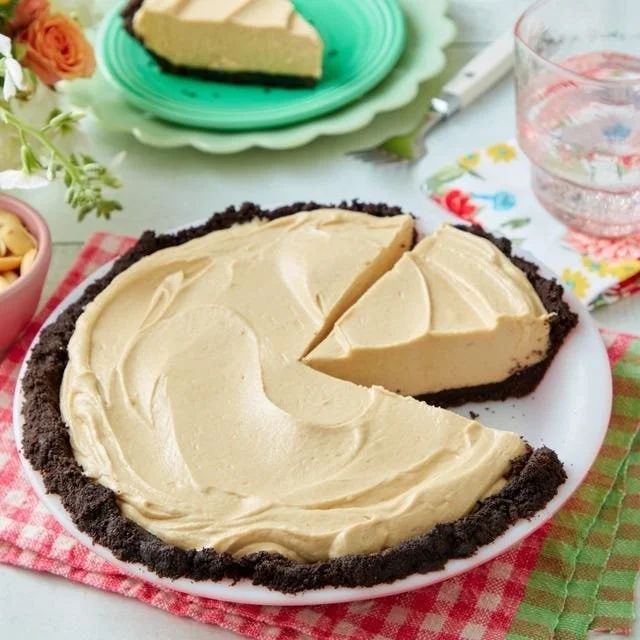 Easy Peanut Butter Pie Recipe
