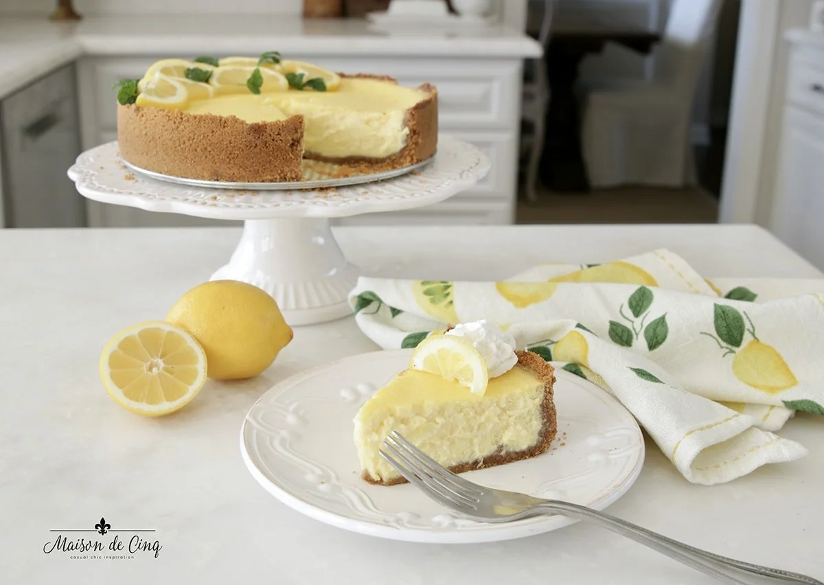 Light and Delicious Lemon Cheesecake