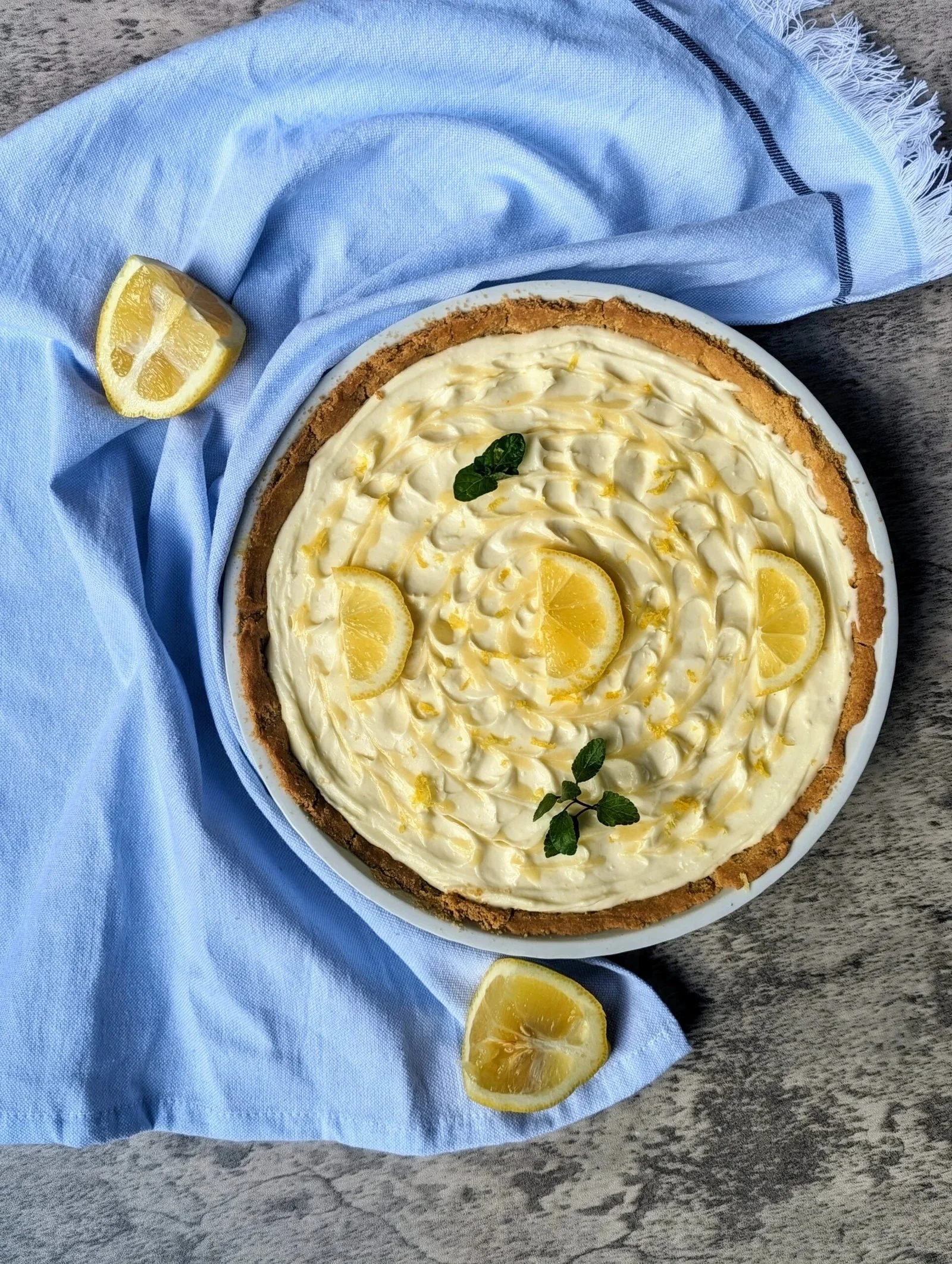 No-Bake Lemon Graham Cracker Cheesecake